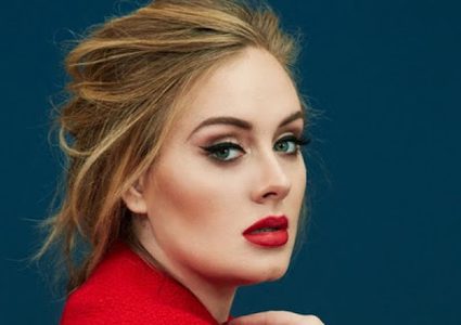 أديل تمنح نصف ثروتها لزوجها مقابل طلاقهما