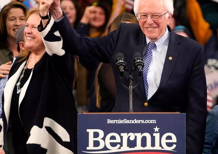 ساندرز يعلن انسحابه من سباق الترشح لانتخابات الرئاسة الأمريكية