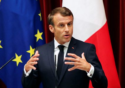 ماكرون يدعو ايران لاحترام تعهداتها النووية