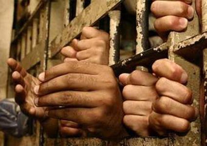 سلطان عمان يصدر قرارا بالعفو عن نحو 600 سجين معظمهم أجانب