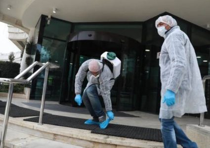 مراسلنا: إجراءات جديدة ستتخذ في الخليل عقب الاعلان عن إصابة جديدة