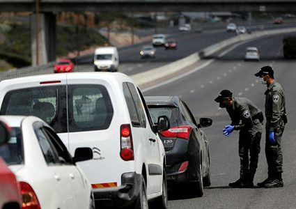 الاحتلال يوافق على عودة عمل المواصلات العامة الأحد