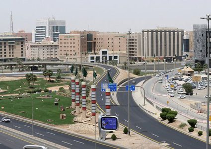 السعودية تقرر تمديد حظر التجول حتى إشعار آخر