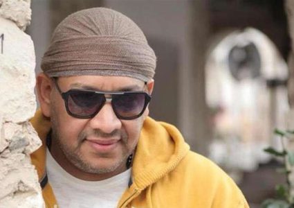 الموت يفجع الفنان عصام كاريكا