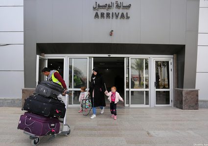 داخلية غزة تنشر كشوفات العالقين في مصر