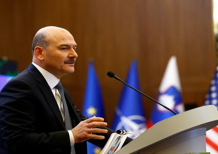 وزير الداخلية التركي يستقيل بسبب انتقادات لادارته أزمة كورونا