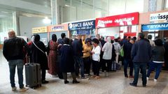 الديك: السفارات تعمل كخلايا نحل لإغاثة أبناءنا