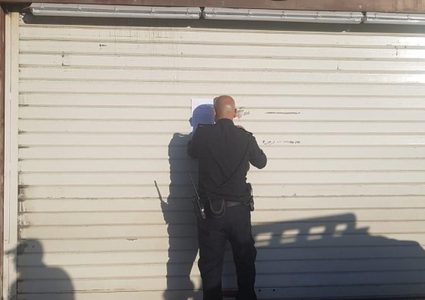 أوامر باغلاق 123 محلاً تجارياً بسبب كورونا