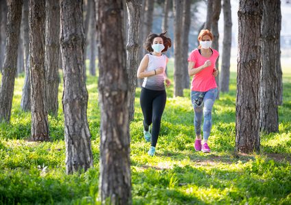 خبراء ينصحون بخسارة الوزن للوقاية من كورونا