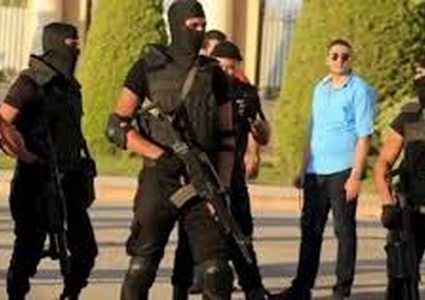 مقتل سبعة مسلحين وضابط مصري في اطلاق للنار بالقاهرة