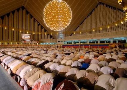 "الإفتاء الأردنية": الالتزام بصلاة التراويح في البيوت واجب شرعي