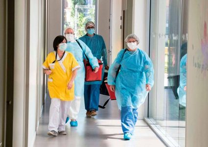 الإمارات: إصابات جديدة وزيادة في عدد المتعافين من فيروس كورونا