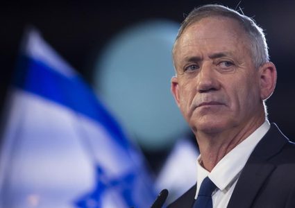 غانتس يطالب بإقرار مشروع قانون التناوب على رئاسة حكومة الاحتلال