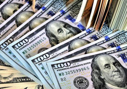 الدولار يتعافى وينهي موجة خسائر بفعل مخاوف حيال الاقتصاد العالمي