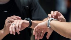 تطبيق من "فيسبوك" لمراسلة الأصدقاء المقربين عبر ساعة "آبل"