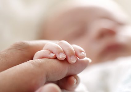 كورونا يخطف طفل رضيع عمره 29 يوما فقط