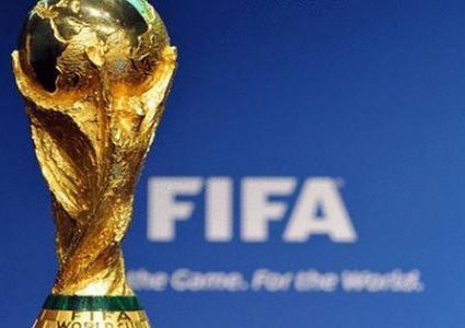 بلاتر يقترح نقل مونديال 2022 إلى الولايات المتحدة