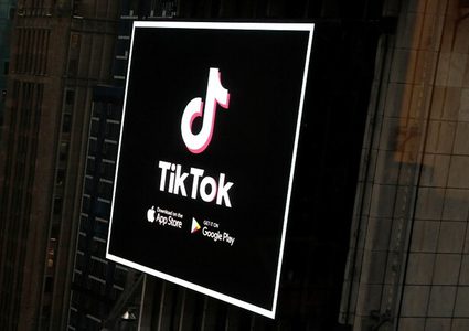 "تيك توك" يحظر المستخدمين دون 16 عاما من الرسائل المباشرة