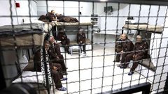 أبو بكر: قلقون إزاء حماية الأسرى من فيروس "كورونا"