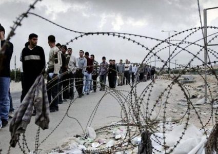 منظمات حقوقية تُطالب بحماية العمال من انتهاكات الاحتلال