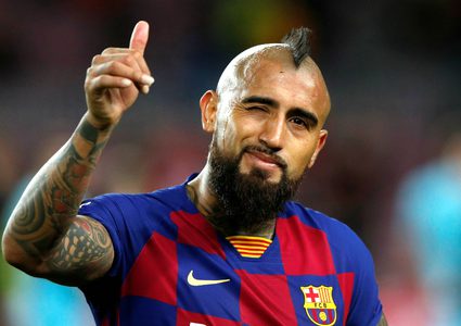 مانشستر يونايتد يرغب في التعاقد مع النجم التشيلي آرتورو فيدال