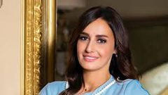 الفنانة حلا شيحة توجه رسالة للمتابعين