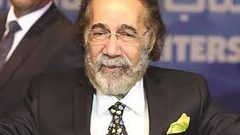 الفنان محمود ياسين ينعي شقيقة نيهال عنبر