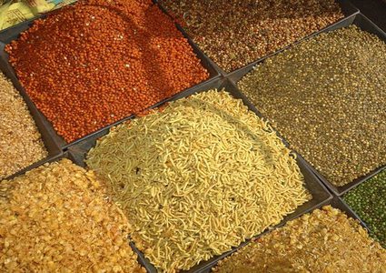 الجمع بين مواد غذائية يجنبنا مشكلات في الأمعاء