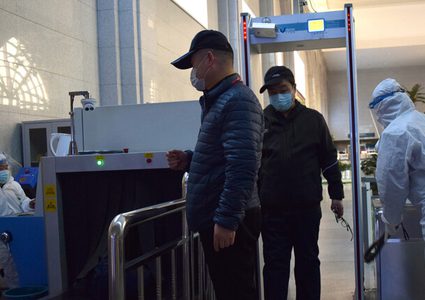 علماء صينيون يحذرون من سلالات تاجية أشد عدوانية!