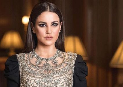 الفنانة التونسية درة تعلق على خبر ارتباطها من رجل أعمال