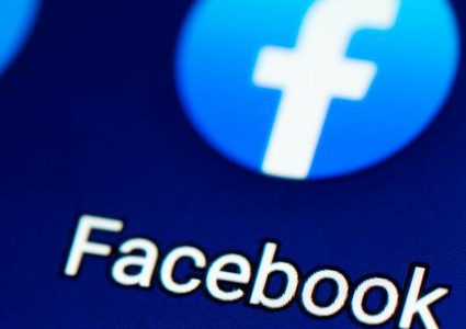 "فيسبوك" يحظر الوصول لمحتوى ينتقد الحكومة في فييتنام