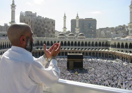 وزارة الأوقاف توجه شركات العمرة لإعادة الرسوم للمواطنين