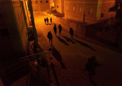 اعتقالات ومداهمات بالضفة