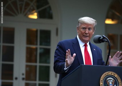 ترامب يروج لعلاجات "قاتلة" ضد فيروس كورونا المستجد