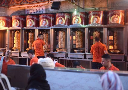 اقتصاد غزة تقرر إعادة فتح كافة المطاعم في القطاع