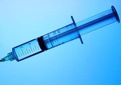 ألمانيا.. لصان ينفذان جريمة سطو مسلح باستخدام حقنة كورونا !