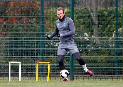 توتنهام يحافظ على قواعد التباعد الاجتماعي