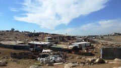 ‎الاحتلال يخطر بهدم بركسين في بيت جالا