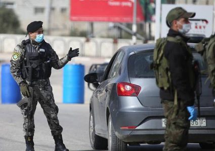 إحالة تسعة مخالفين للنيابة وضبط ثلاثة أطنان سلع تالفة