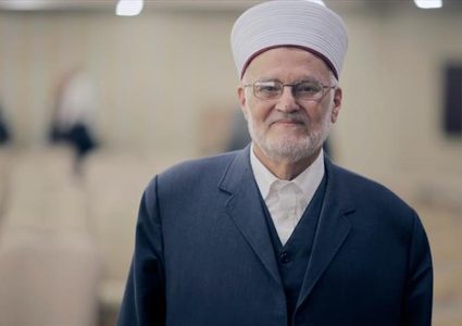 بركة يستنكر اقتحام الاحتلال منزل خطيب المسجد الأقصى