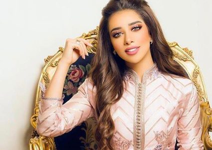 الفنانة اليمنية بلقيس تعد الكوكيز بالشوكولا