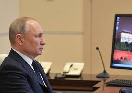 بوتين يعقد اجتماعا حول تطوير قطاع الطاقة