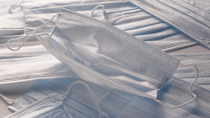 كيف تجعل الكمامة العادية أكثر فعالية للوقاية من كورونا ؟