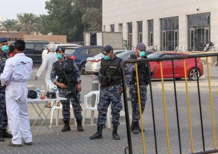 شرطة الخليل  تقبض على مطلوب هارب منذ 10 سنوات