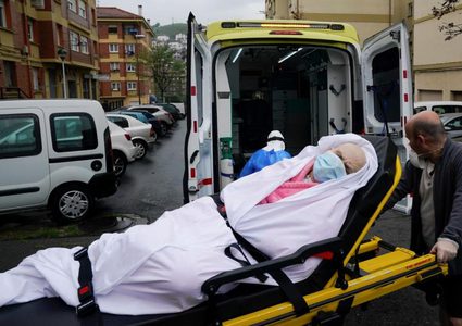 دراسة: فيروس كورونا أكثر فتكا بالذكور من الإناث