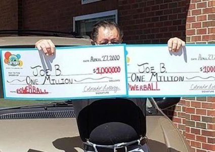 أميركي يفوز بجائزتي يانصيب بيوم واحد بعد انتظار دام 30 عاما