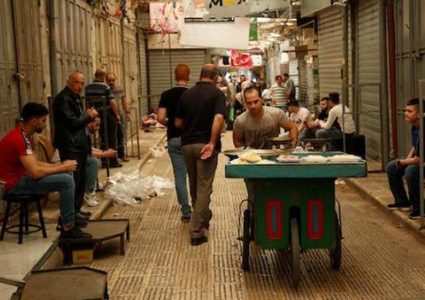 الخياط يحذر من اعتقاد المواطنين بانتهاء كورونا في فلسطين