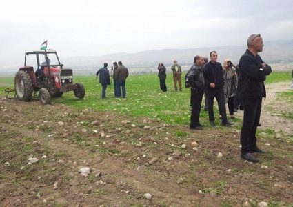 الاحتلال يمنع فعالية لحراثة الأراضي في الساوية جنوب نابلس