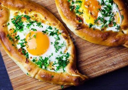 فطائر البيض والجبن للسحور في رمضان