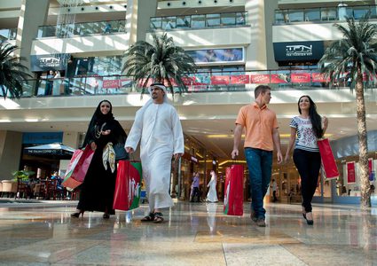 الامارات: فتح المراكز التجارية في ابو ظبي والشارقة بشكل تدريجي
